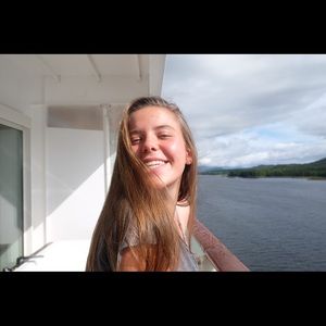 Meet your Posher, Anais